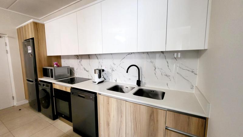 1 Bedroom Property for Sale in Sandown Western Cape